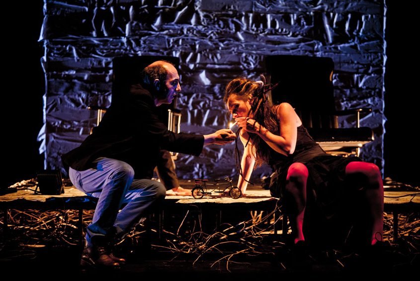 nagg-i-nell-ana-garay-escenografia-figurinismo-06
